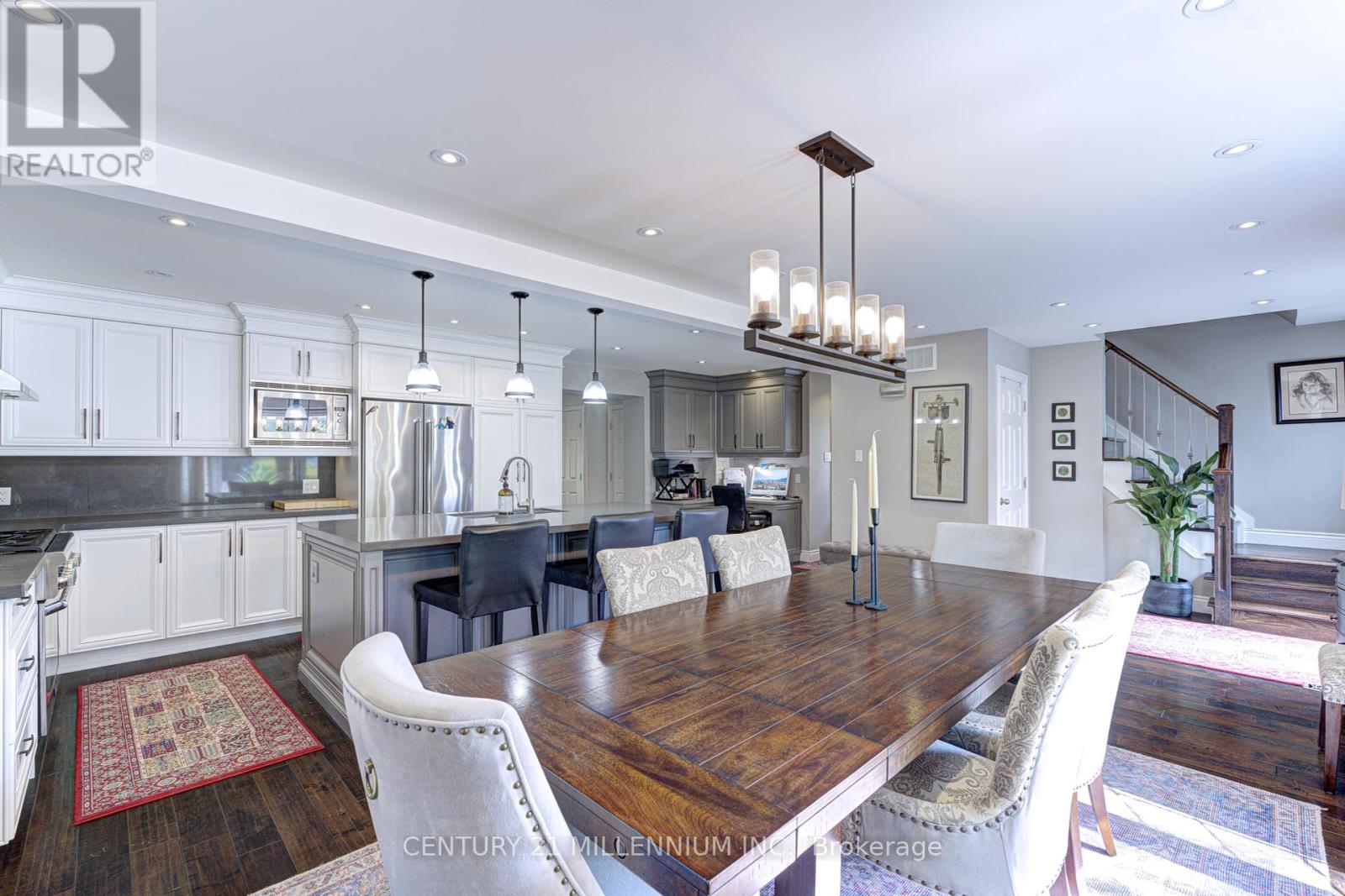 Photo 10 of 17 Evesham Crescent, Brampton ON