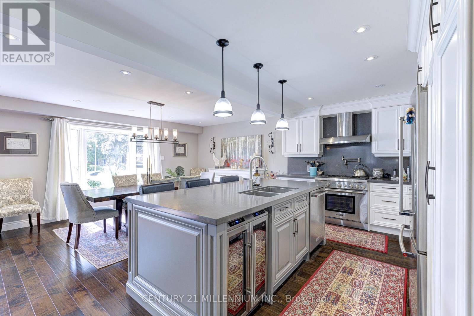 Photo 12 of 17 Evesham Crescent, Brampton ON