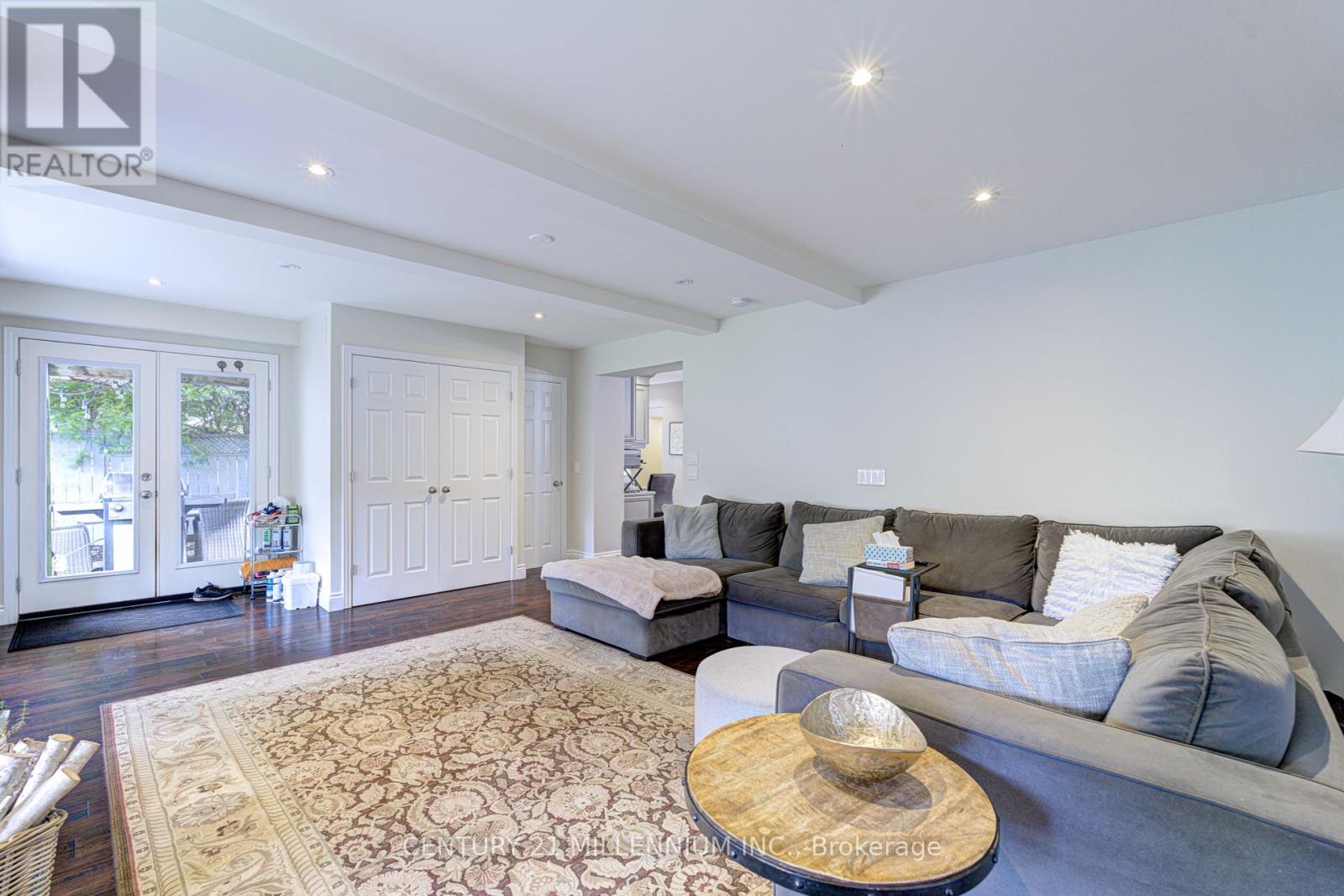Photo 18 of 17 Evesham Crescent, Brampton ON
