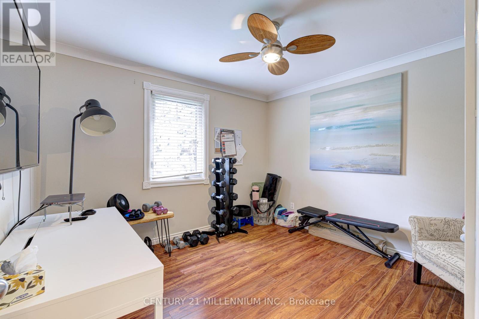 Photo 29 of 17 Evesham Crescent, Brampton ON