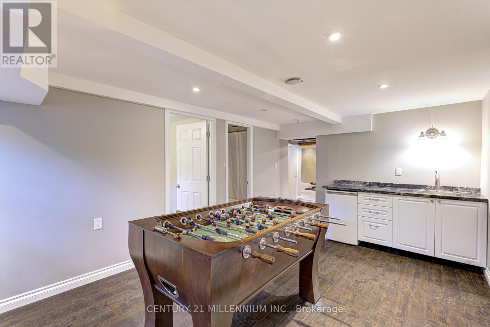 Photo 39 of 17 Evesham Crescent, Brampton ON
