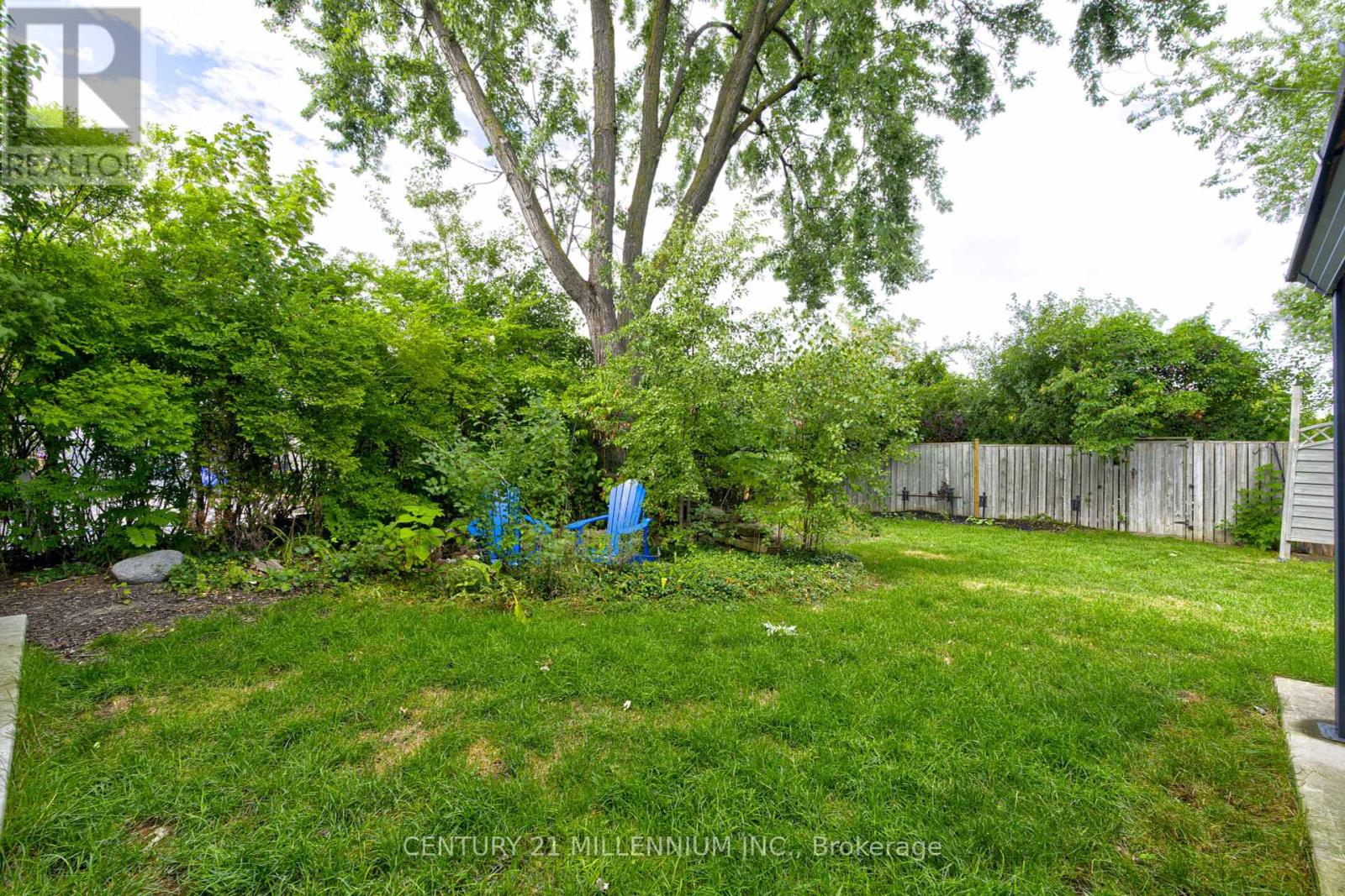 Photo 49 of 17 Evesham Crescent, Brampton ON