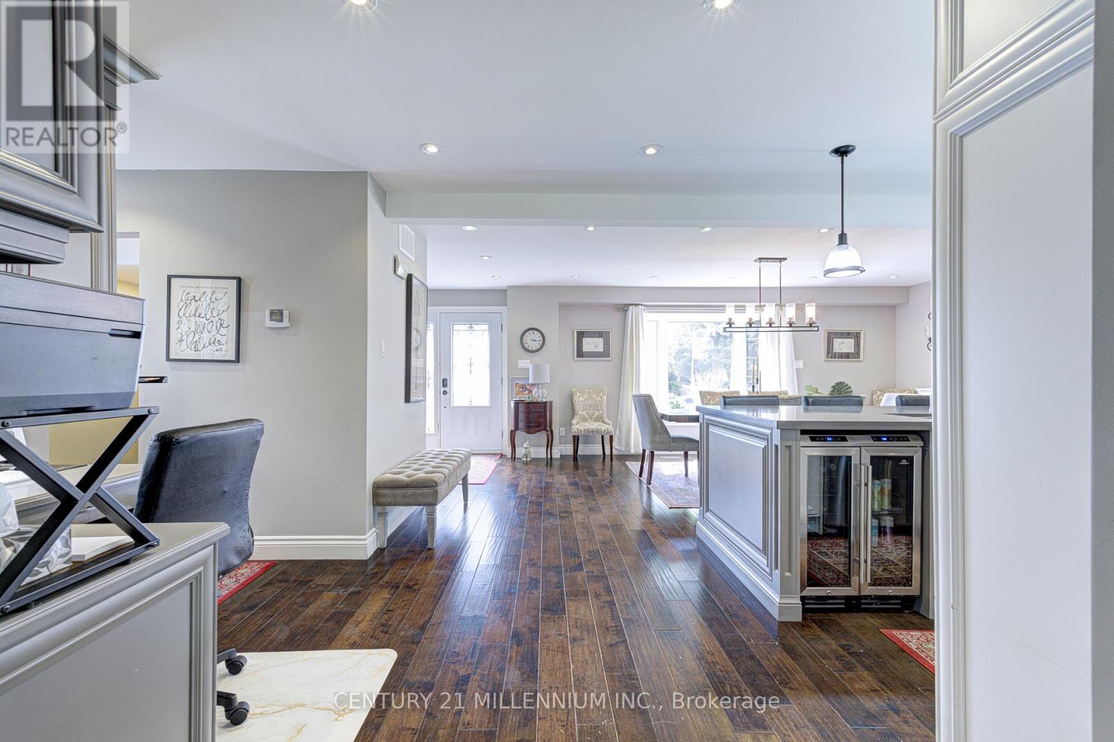 Photo 7 of 17 Evesham Crescent, Brampton ON