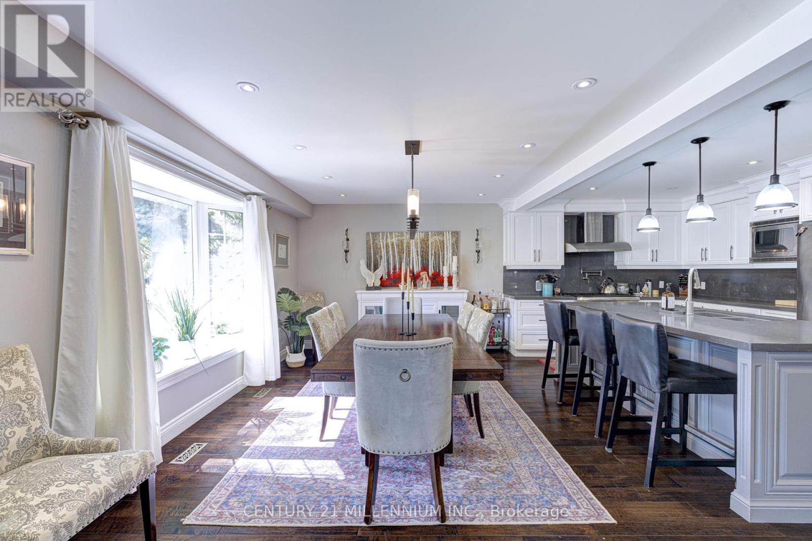 Photo 9 of 17 Evesham Crescent, Brampton ON