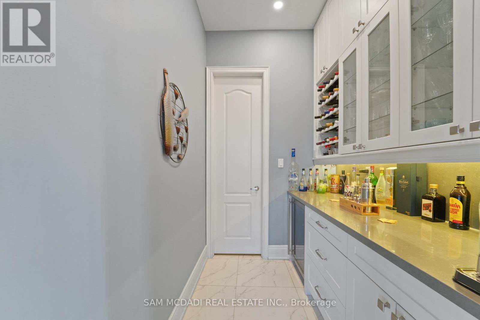 Photo 12 of 40 Quintette Close, Brampton ON