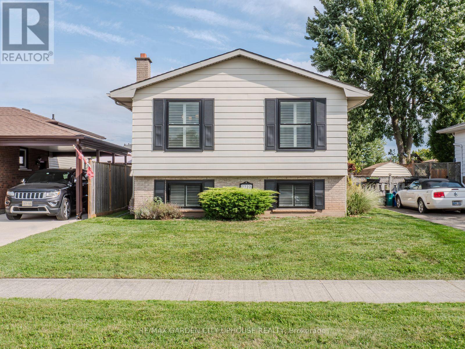Photo 1 of 7722 Ronnie Crescent, Niagara Falls ON