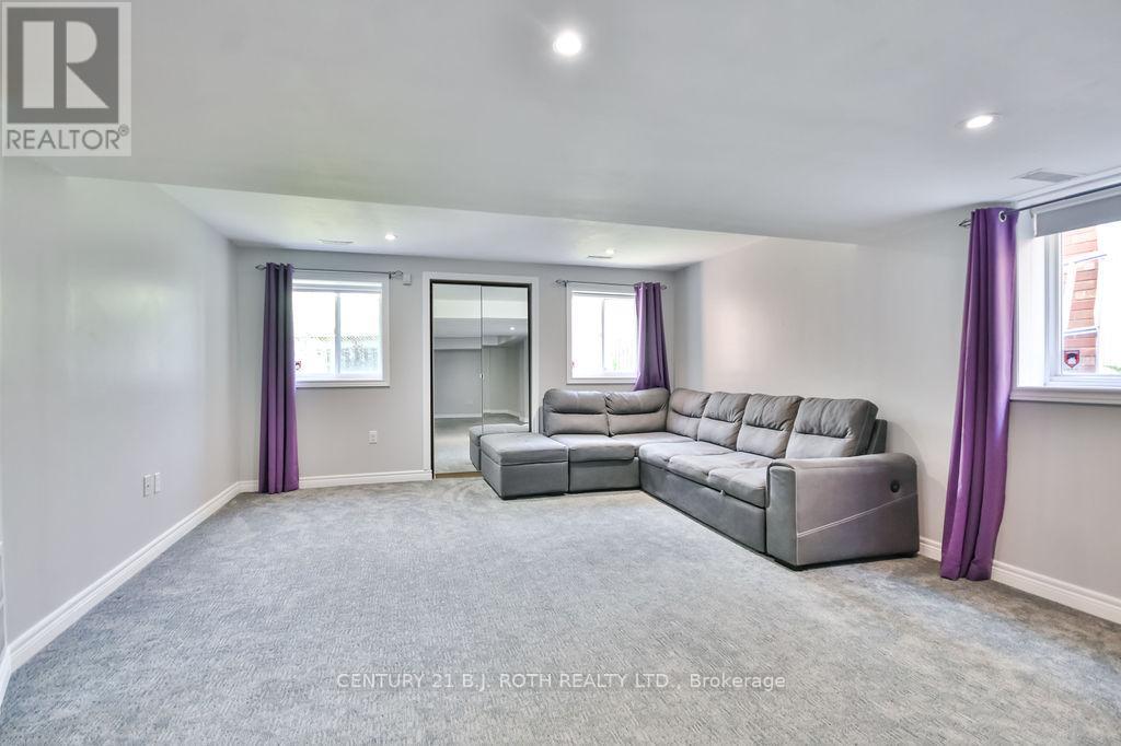 Photo 35 of 1 Golden Eagle Way, Barrie ON