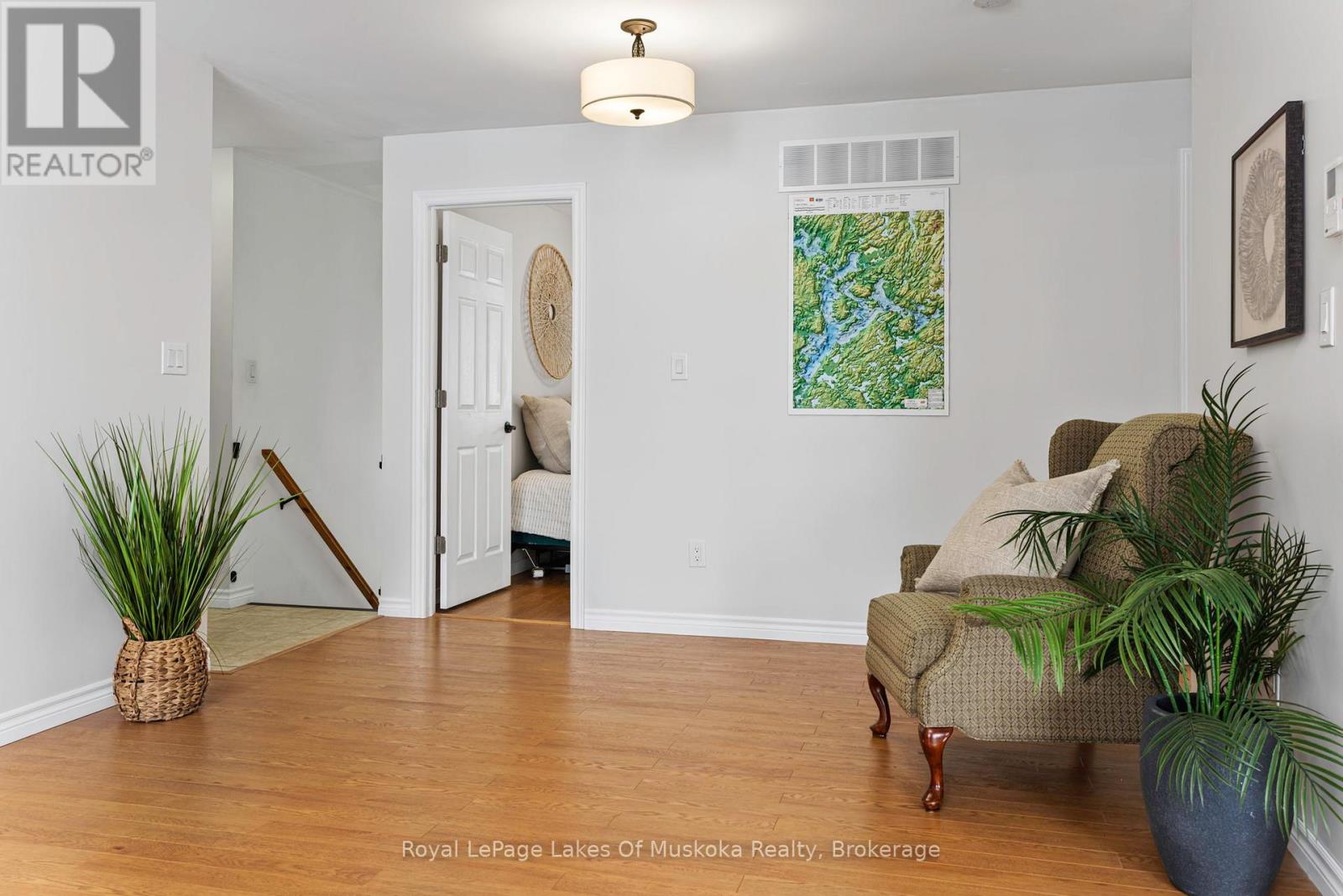 Photo 10 of 4441 Muskoka Rd 117 Road, Lake Of Bays ON