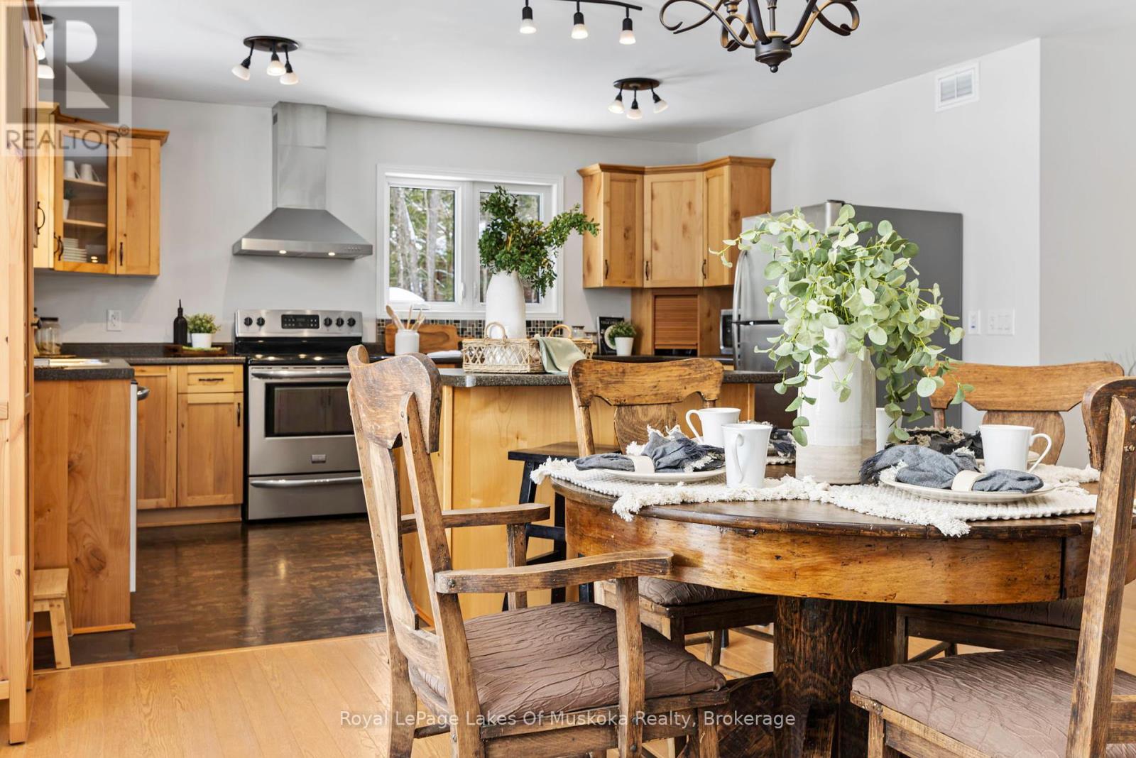 Photo 7 of 4441 Muskoka Rd 117 Road, Lake Of Bays ON
