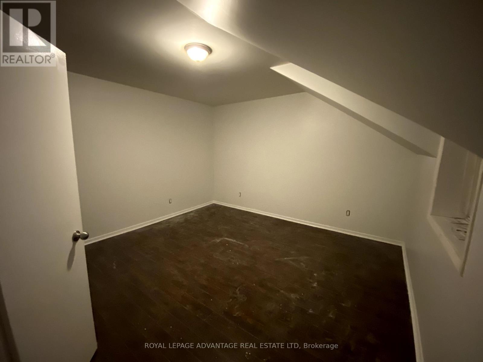 Photo 13 of 150 152 Gore Street E, Perth ON