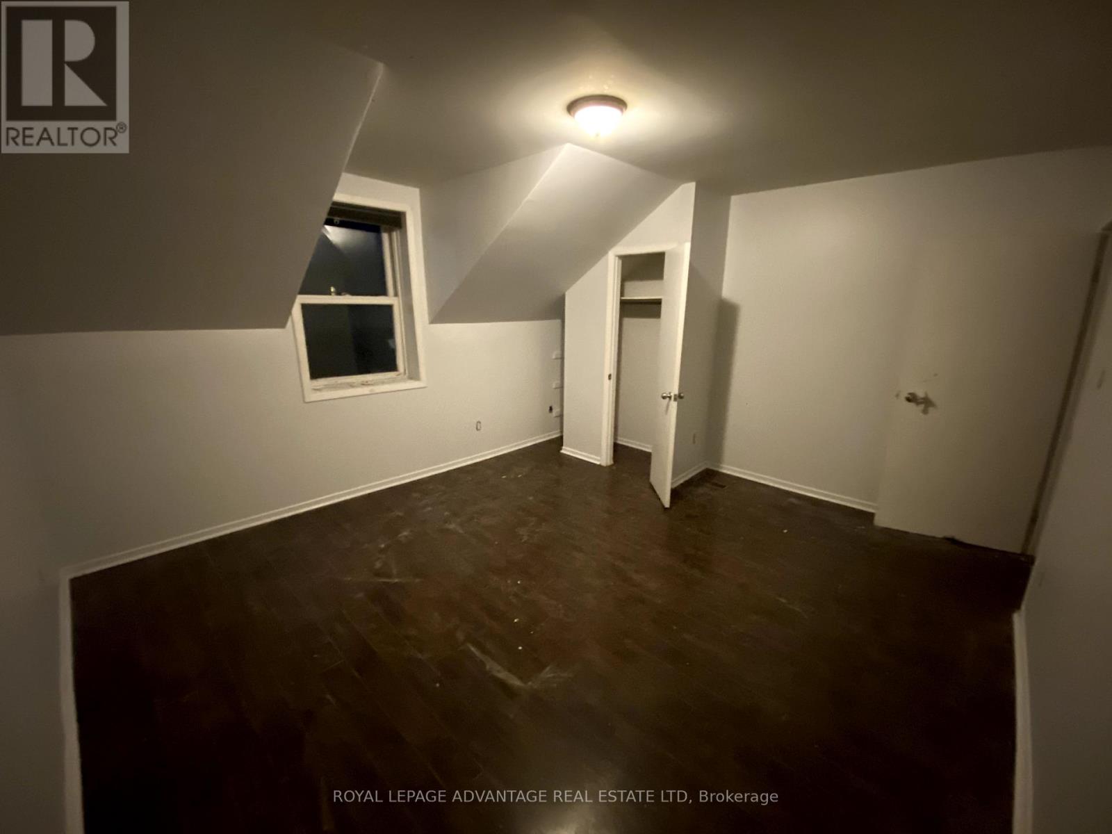Photo 8 of 150 152 Gore Street E, Perth ON