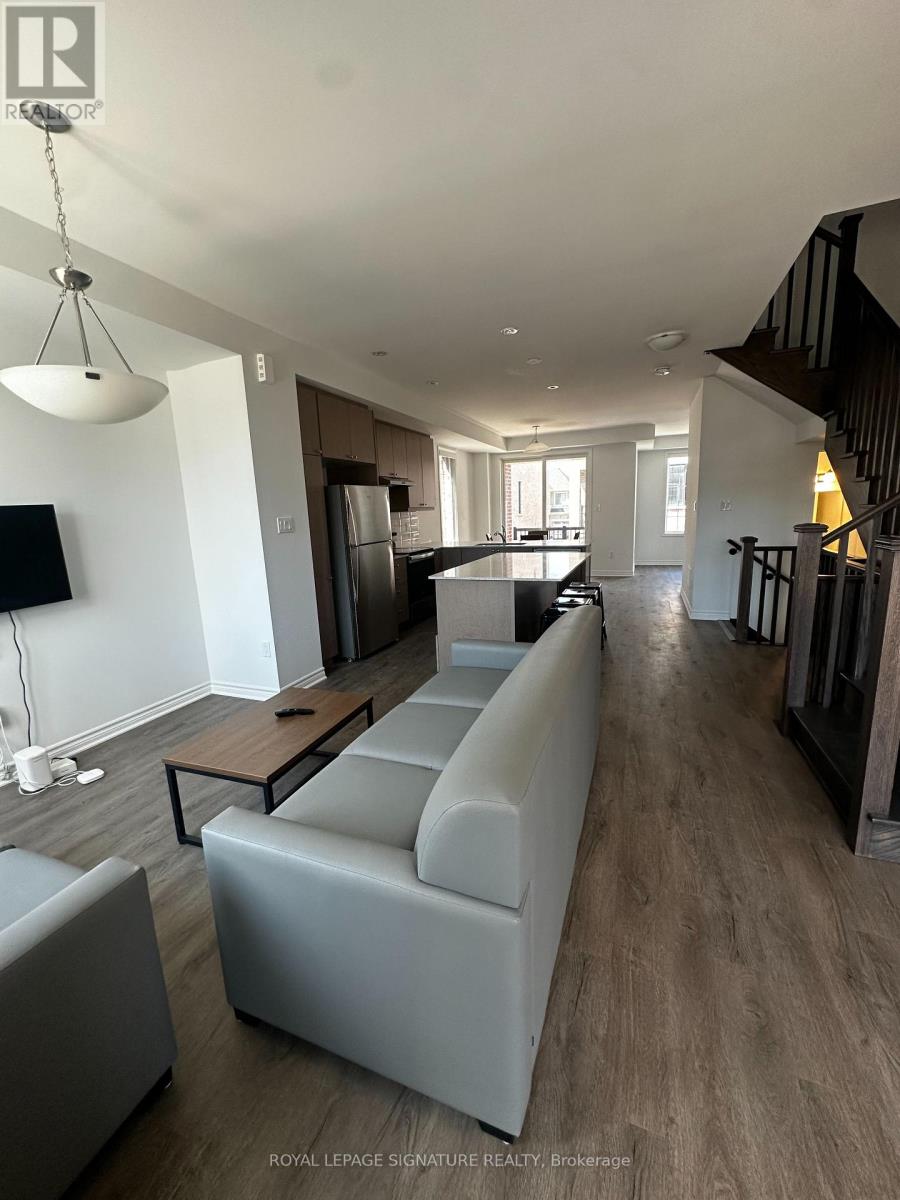 Photo 3 of 11 1259 Lily Crescent, Milton ON