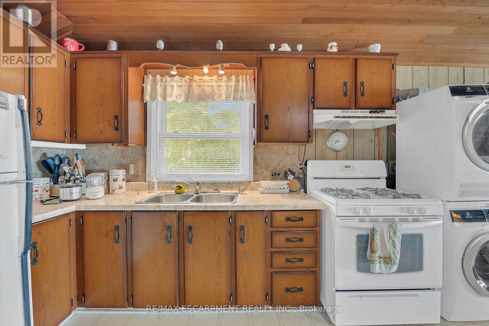 Photo 8 of 966 South Coast Drive, Haldimand ON