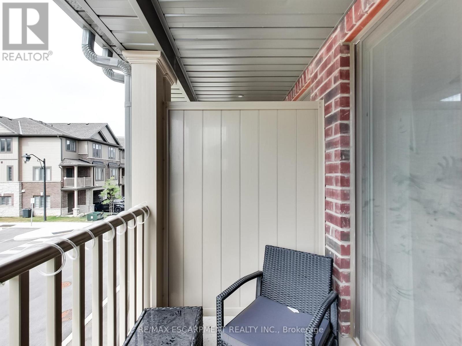 Photo 20 of 23 19 Picardy Drive, Hamilton ON