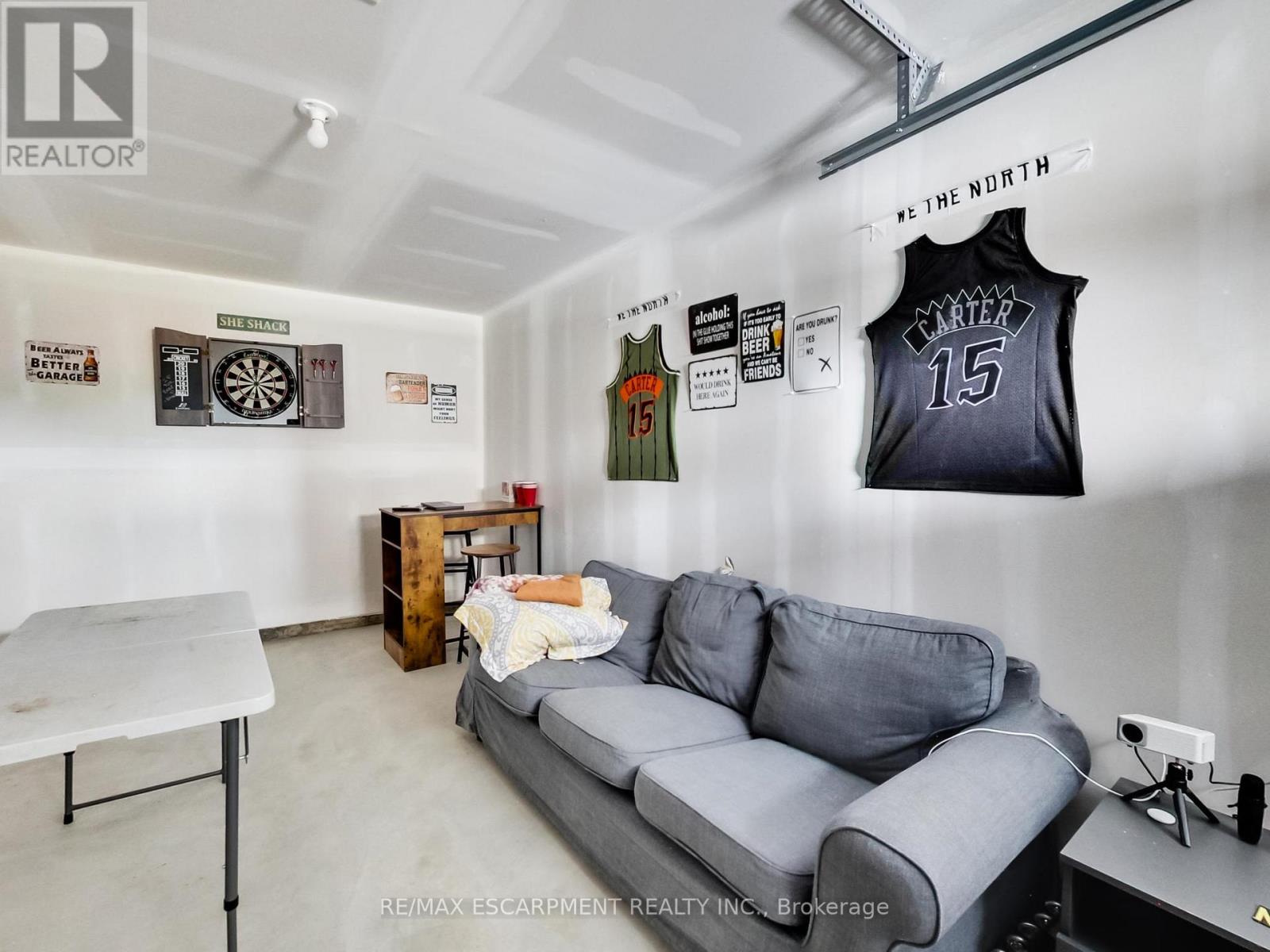Photo 6 of 23 19 Picardy Drive, Hamilton ON