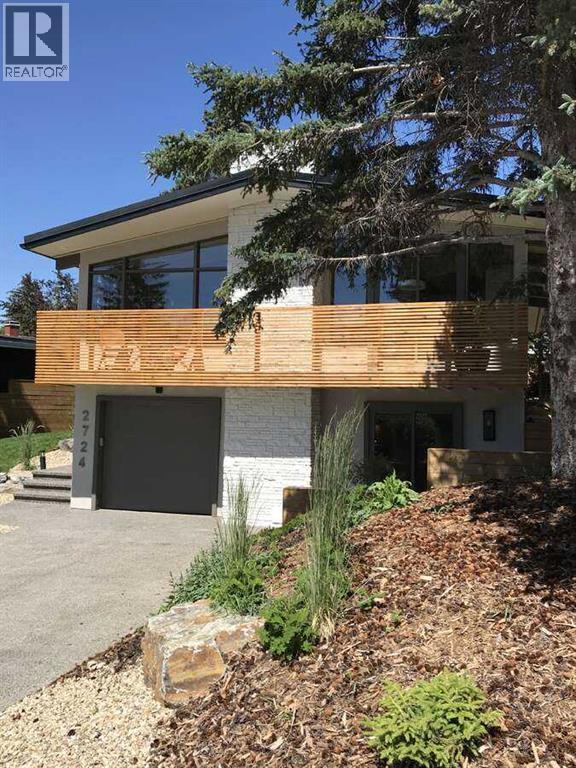 Photo 2 of 2724 Crawford Road Nw, Calgary AB