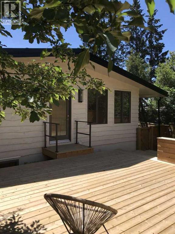 Photo 7 of 2724 Crawford Road Nw, Calgary AB