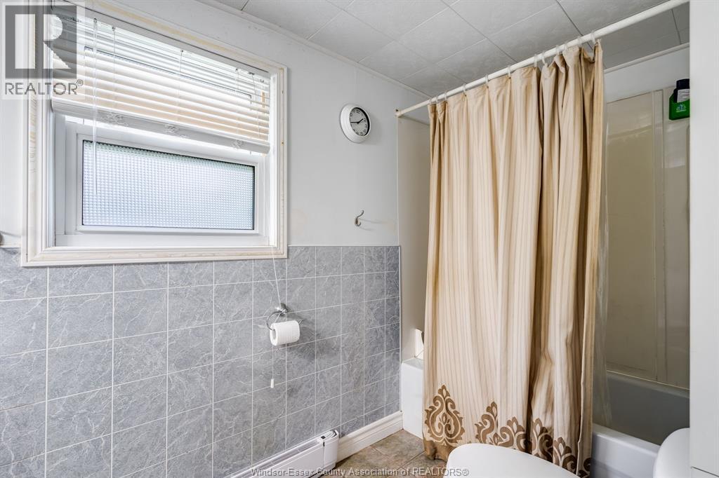 Photo 15 of 140 Erie Street South, Wheatley ON