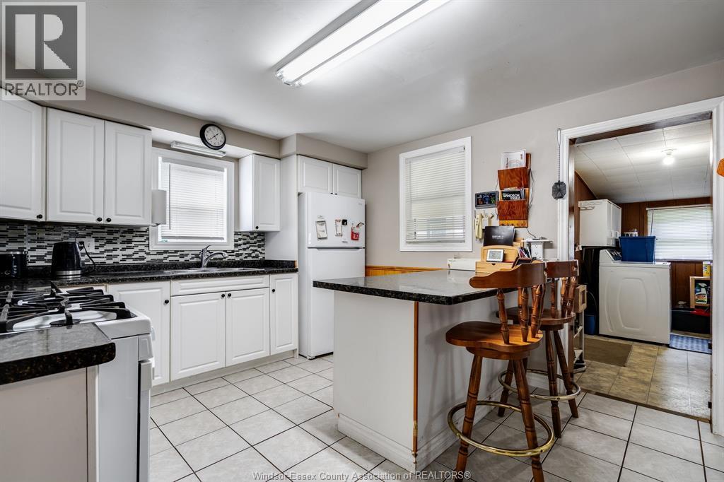 Photo 8 of 140 Erie Street South, Wheatley ON