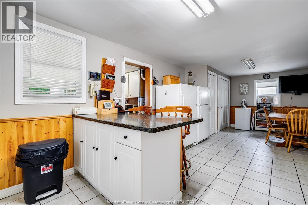 Photo 11 of 140 Erie Street South, Wheatley ON
