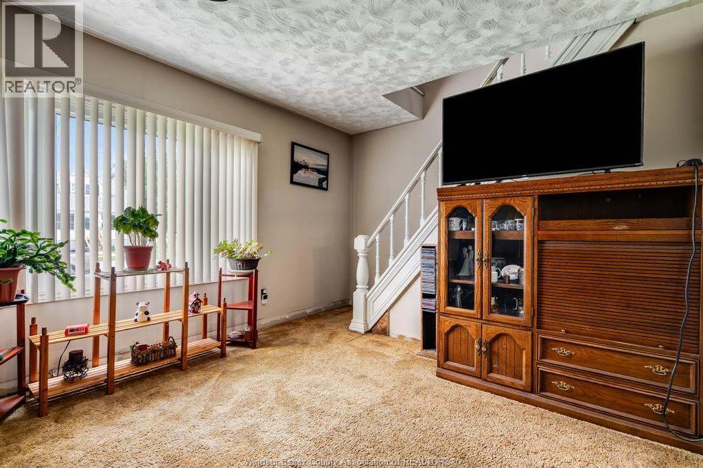 Photo 6 of 140 Erie Street South, Wheatley ON