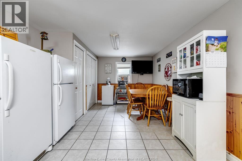 Photo 12 of 140 Erie Street South, Wheatley ON
