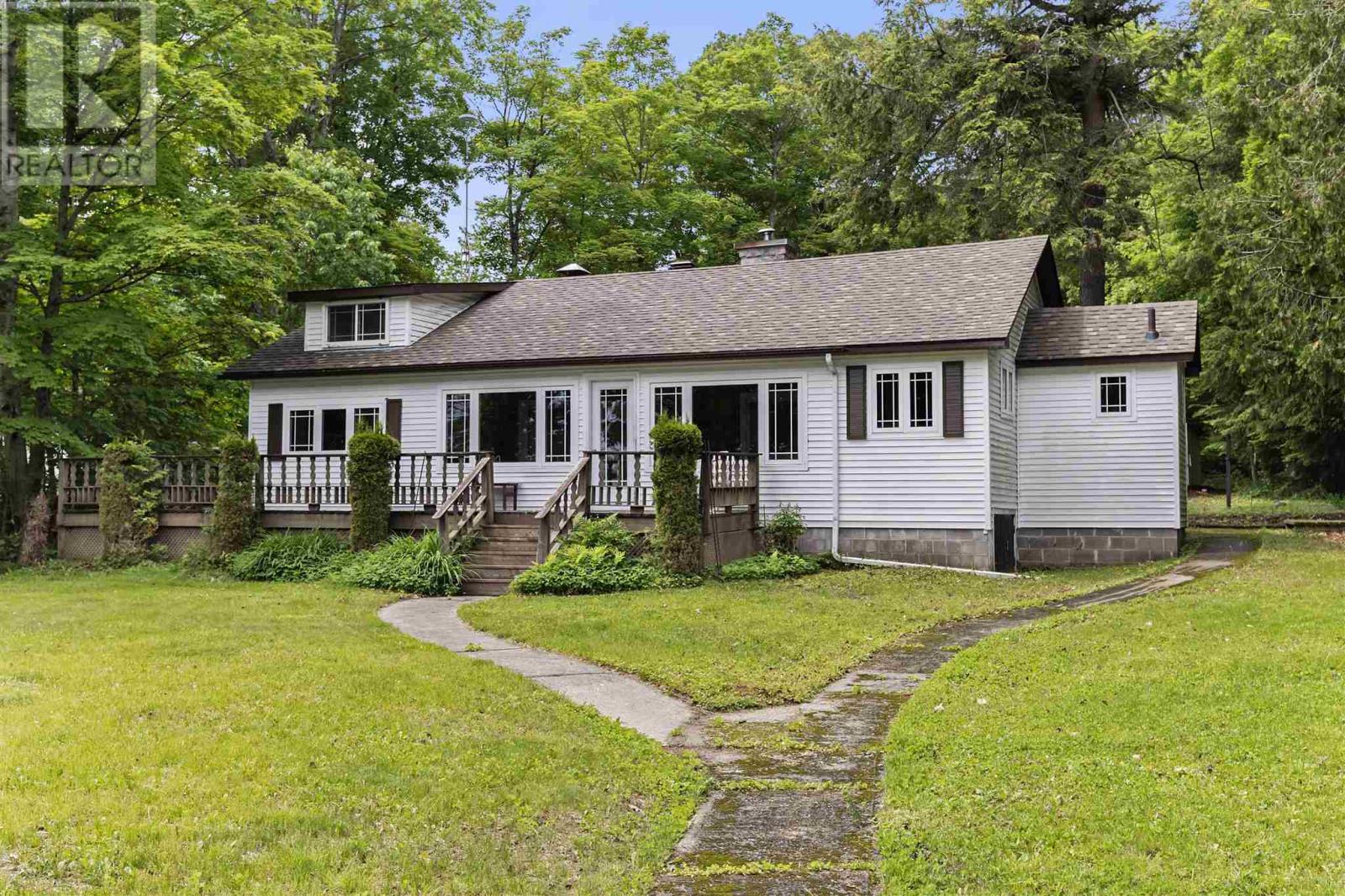Photo 2 of 3002 Canoe Point Rd, Hilton Beach ON