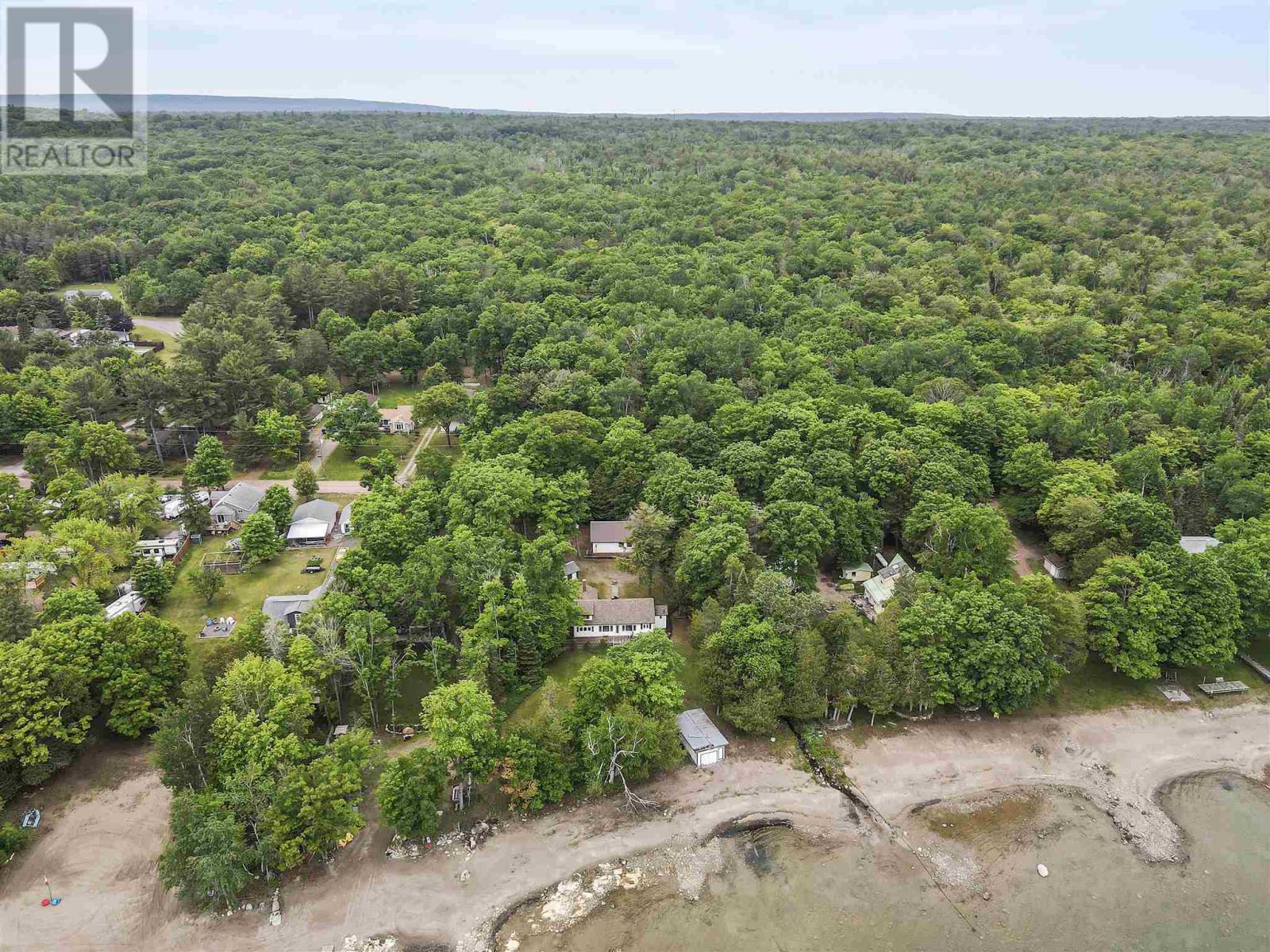 Photo 43 of 3002 Canoe Point Rd, Hilton Beach ON