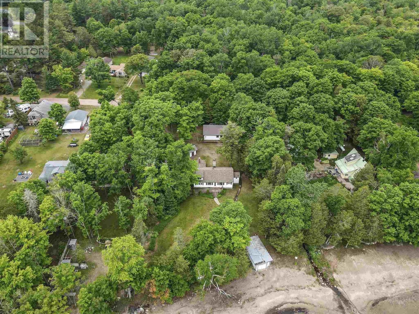 Photo 40 of 3002 Canoe Point Rd, Hilton Beach ON