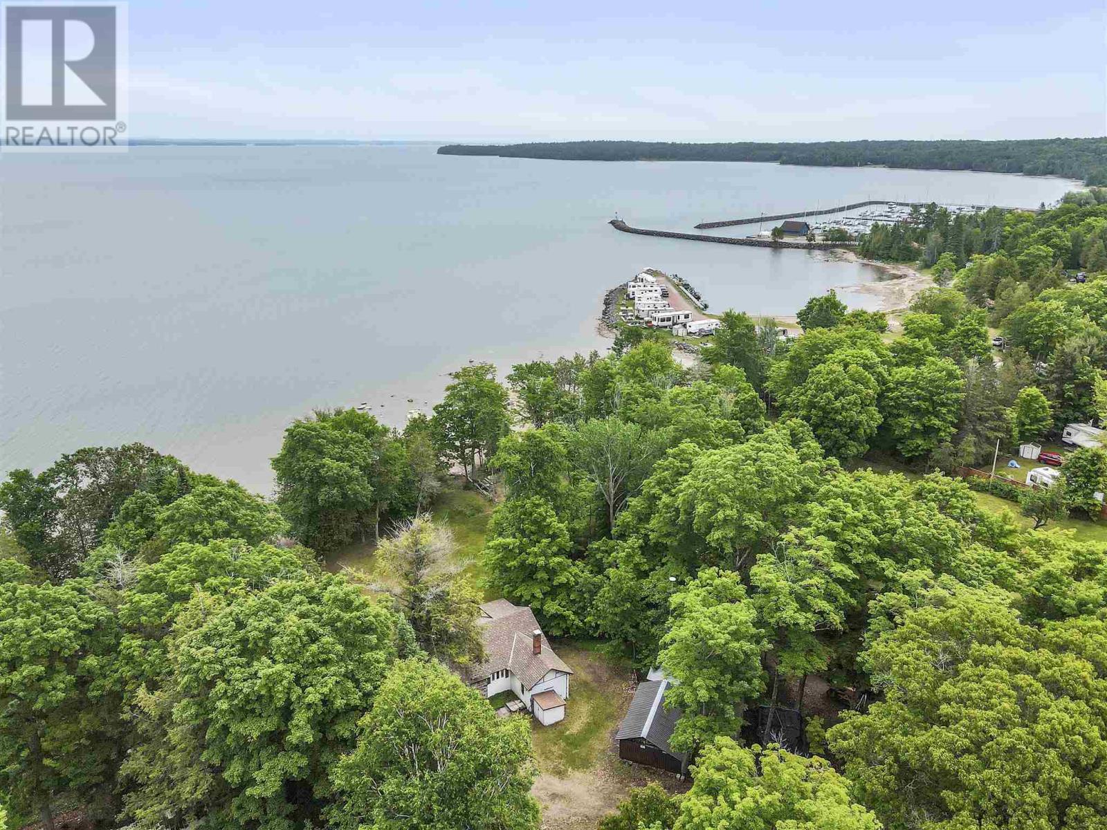 Photo 42 of 3002 Canoe Point Rd, Hilton Beach ON
