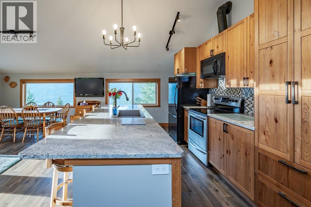 Photo 18 of 3329 Kenville Mine Road, Nelson BC
