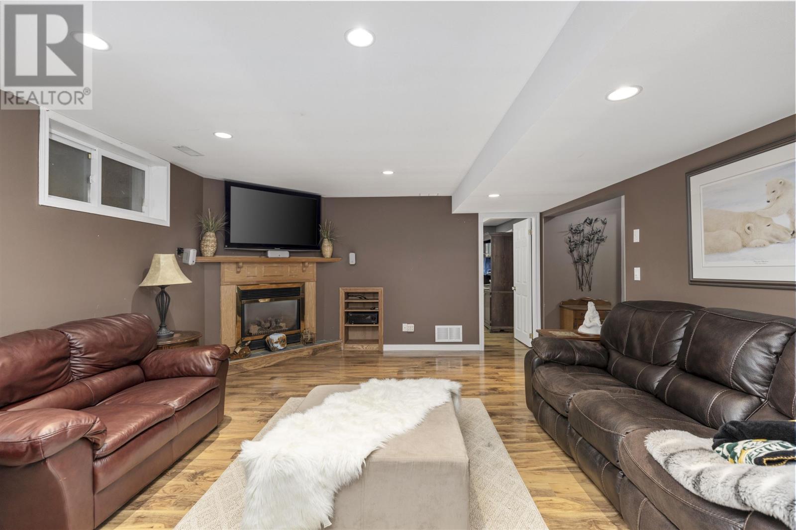 Photo 30 of 4144 Queen St E, Sault Ste Marie ON