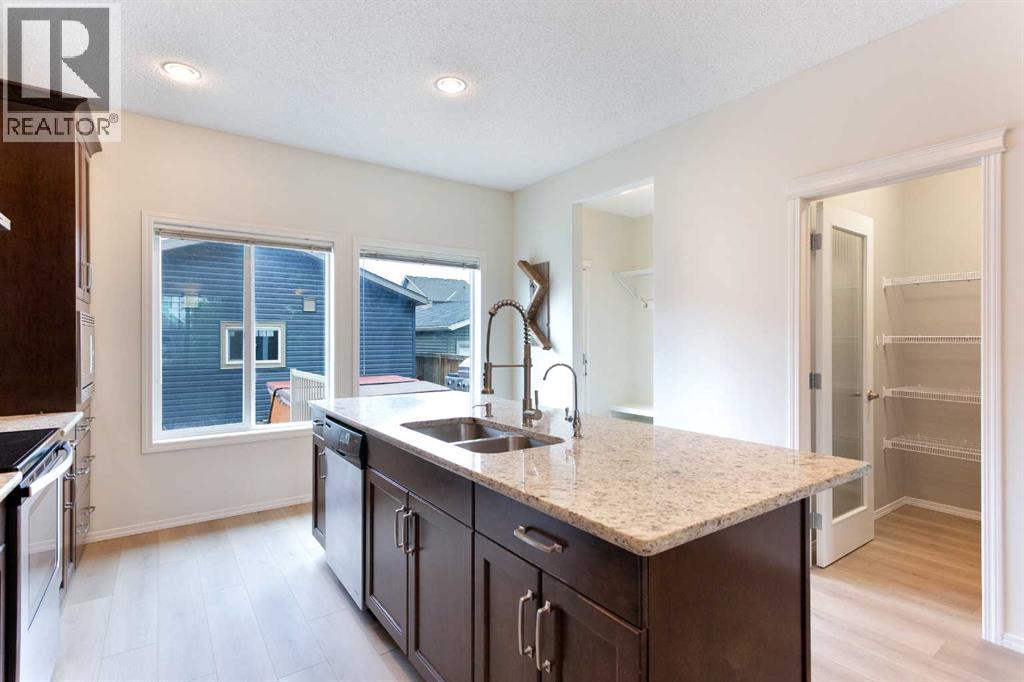 Single Family House for Sale in  Nolanfield Terrace NW Nolan Hill Calgary 