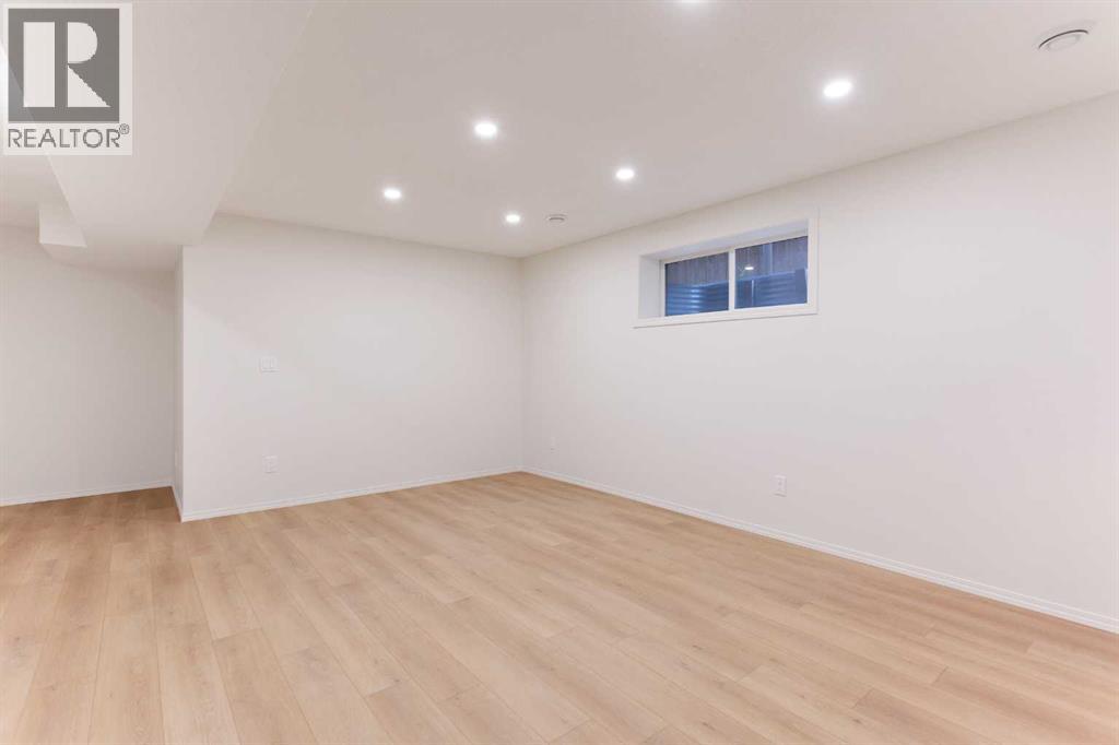 Single Family House for Sale in  Nolanfield Terrace NW Nolan Hill Calgary 