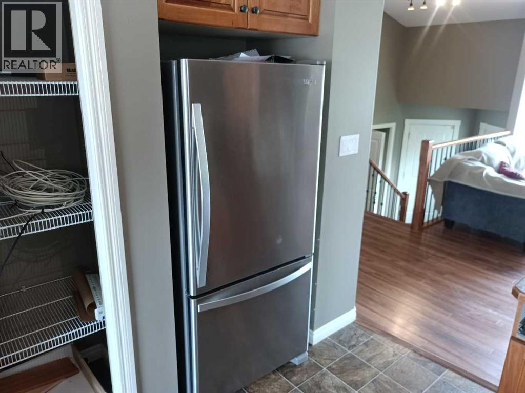 Photo 23 of 2 Holsworth Place, Sylvan Lake AB