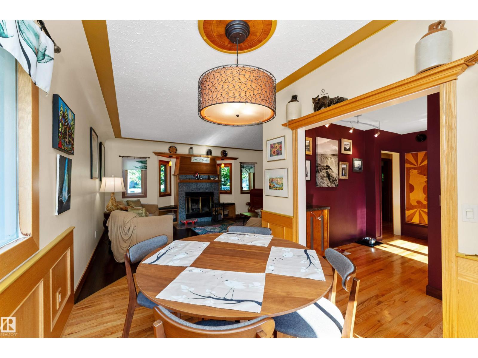 Photo 10 of 11703 135 B St Nw, Edmonton AB