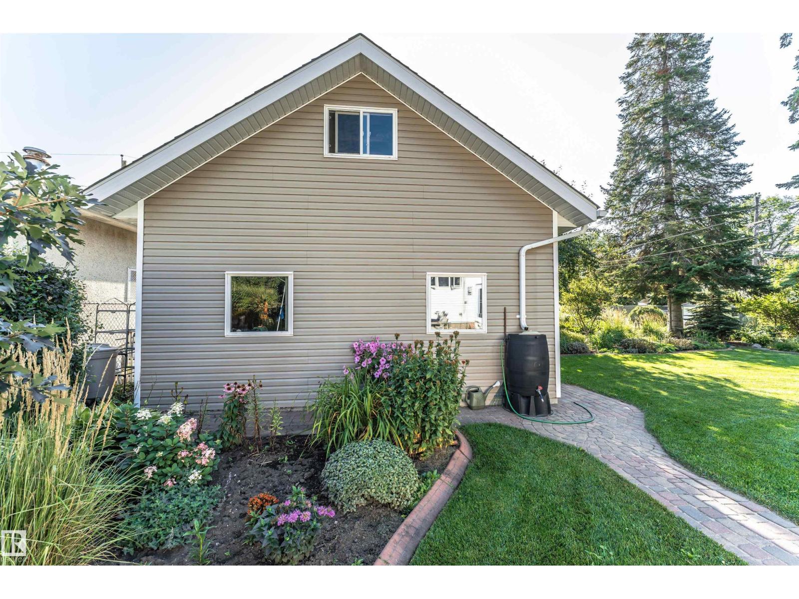 Photo 37 of 11703 135 B St Nw, Edmonton AB
