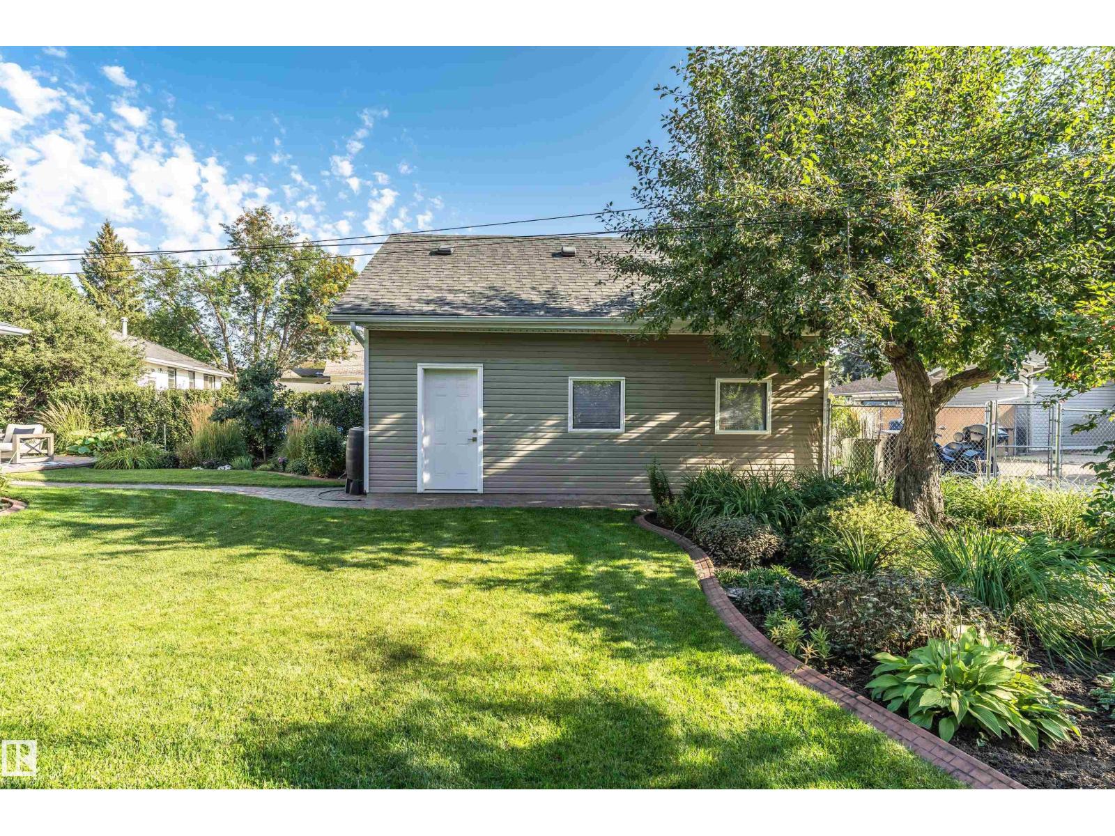 Photo 41 of 11703 135 B St Nw, Edmonton AB