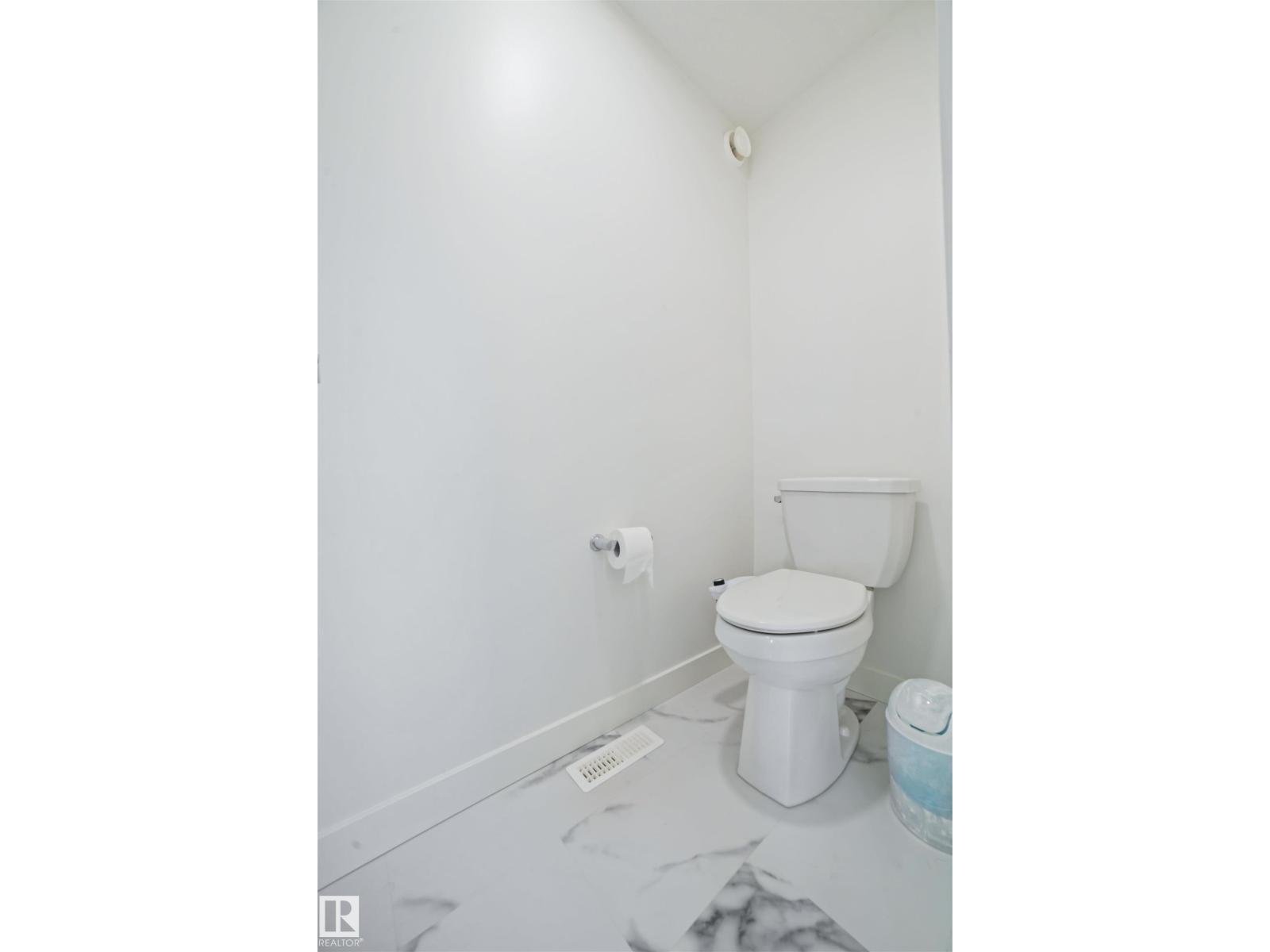 Photo 10 of 2100 Graydon Hill Cr Sw, Edmonton AB