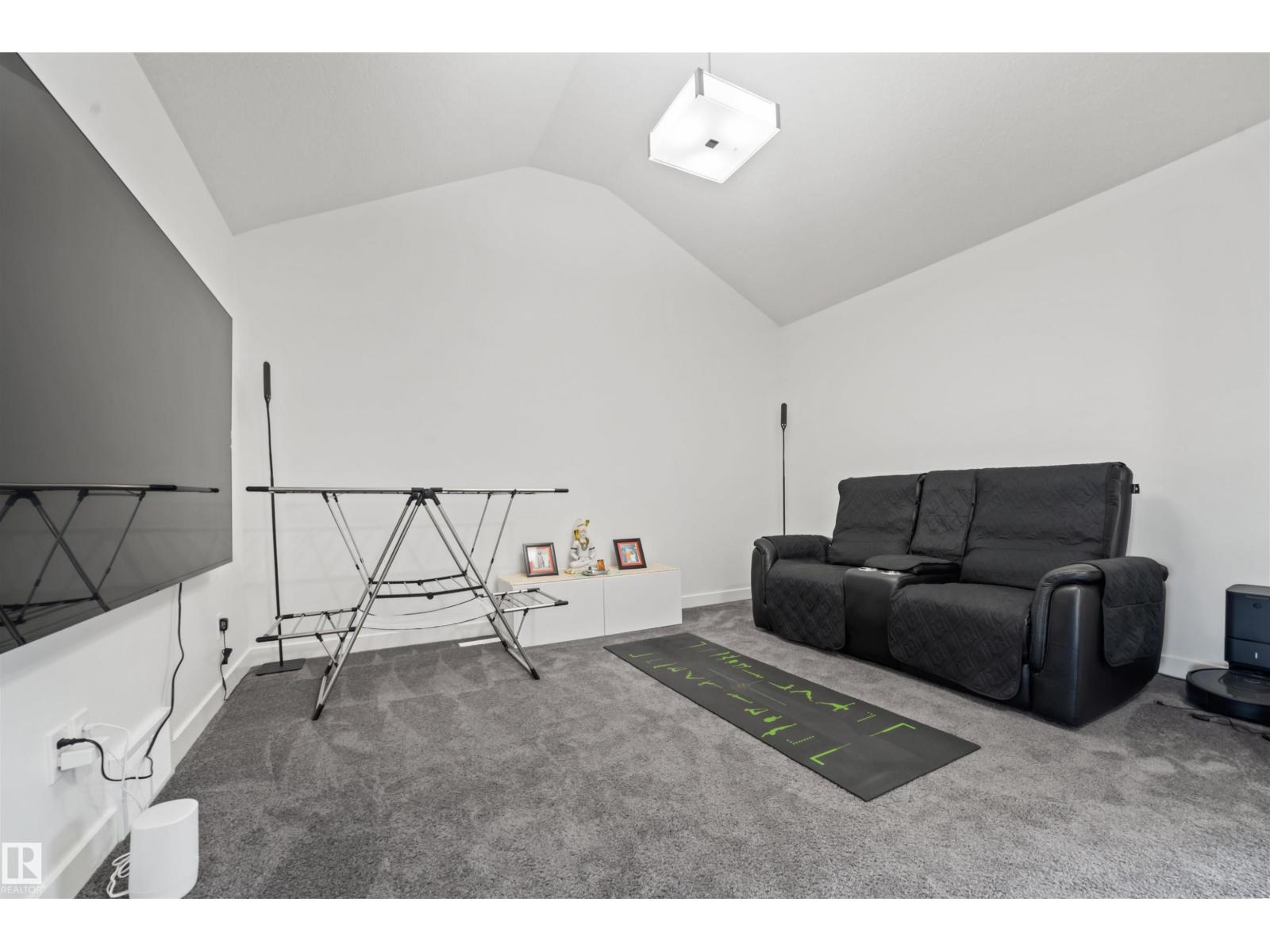 Photo 14 of 2100 Graydon Hill Cr Sw, Edmonton AB