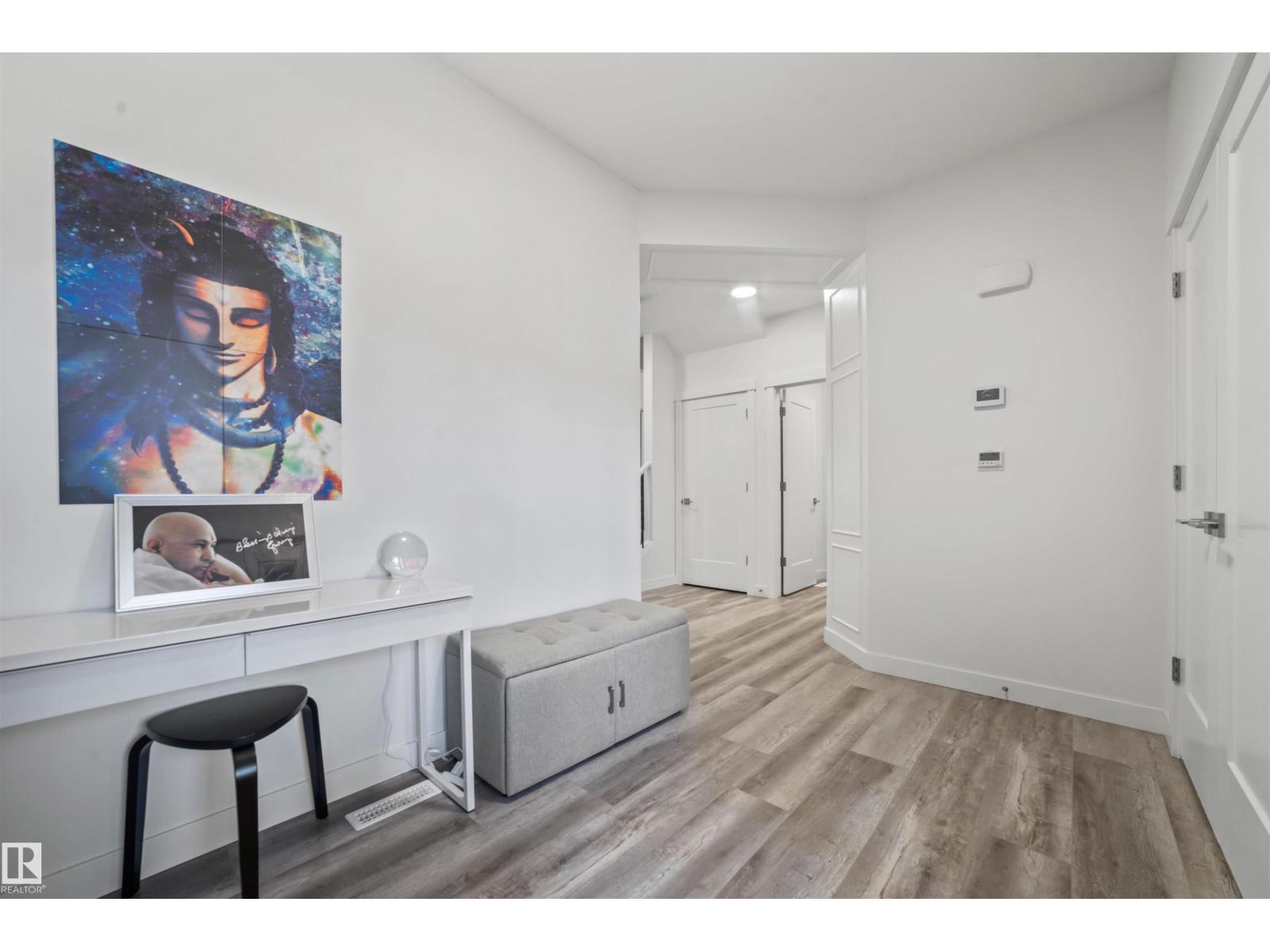 Photo 23 of 2100 Graydon Hill Cr Sw, Edmonton AB
