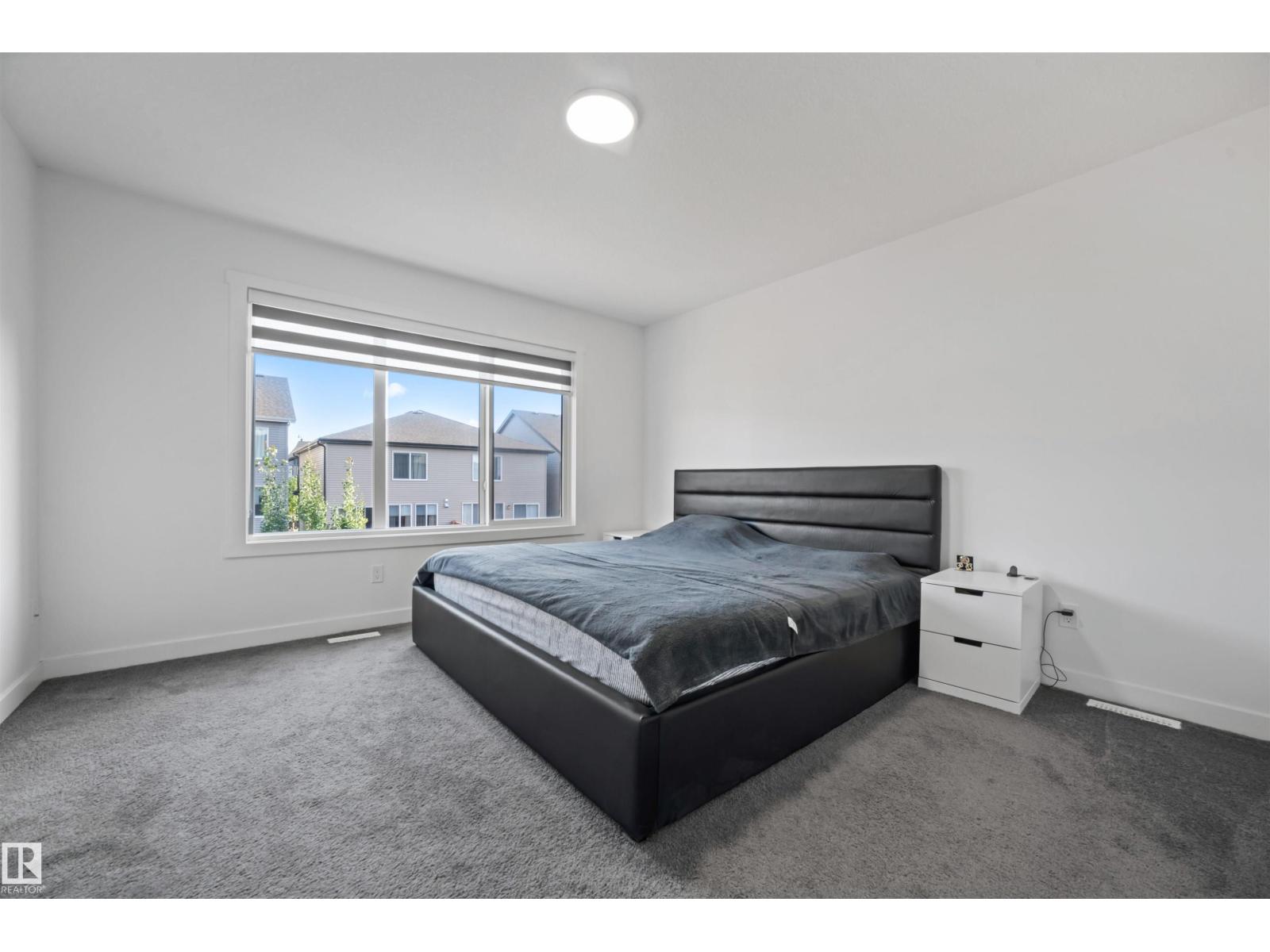 Photo 8 of 2100 Graydon Hill Cr Sw, Edmonton AB