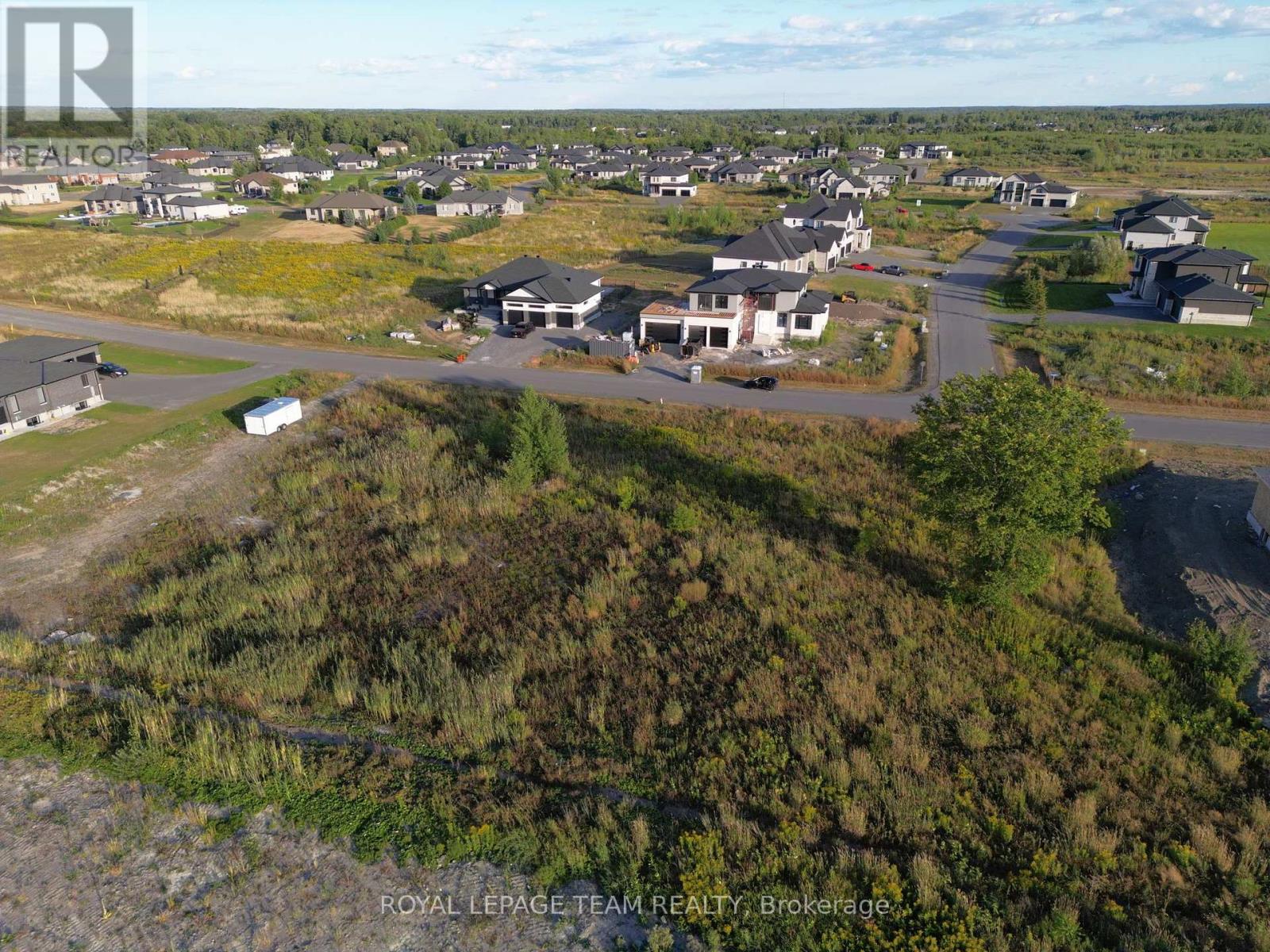 Photo 5 of 6750 Still Meadow Way, Ottawa ON