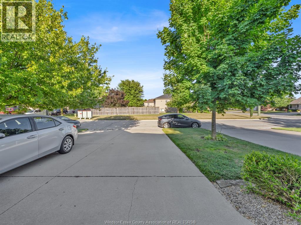 Photo 42 of 304 Rockport Lane, Kingsville ON