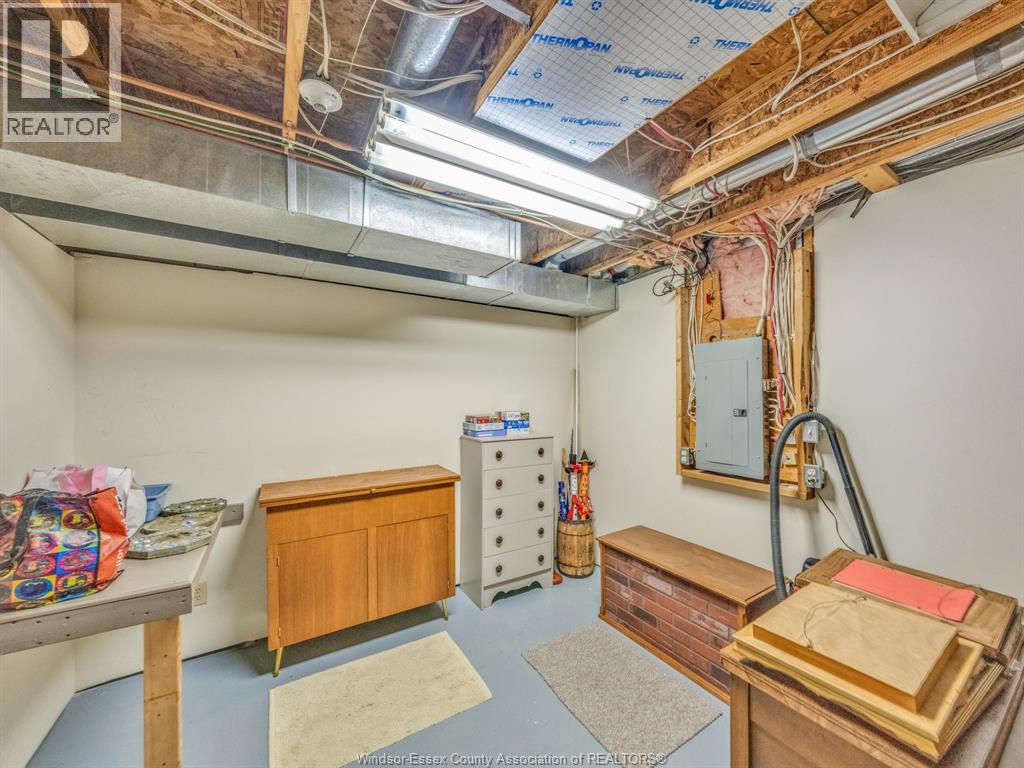 Photo 37 of 304 Rockport Lane, Kingsville ON