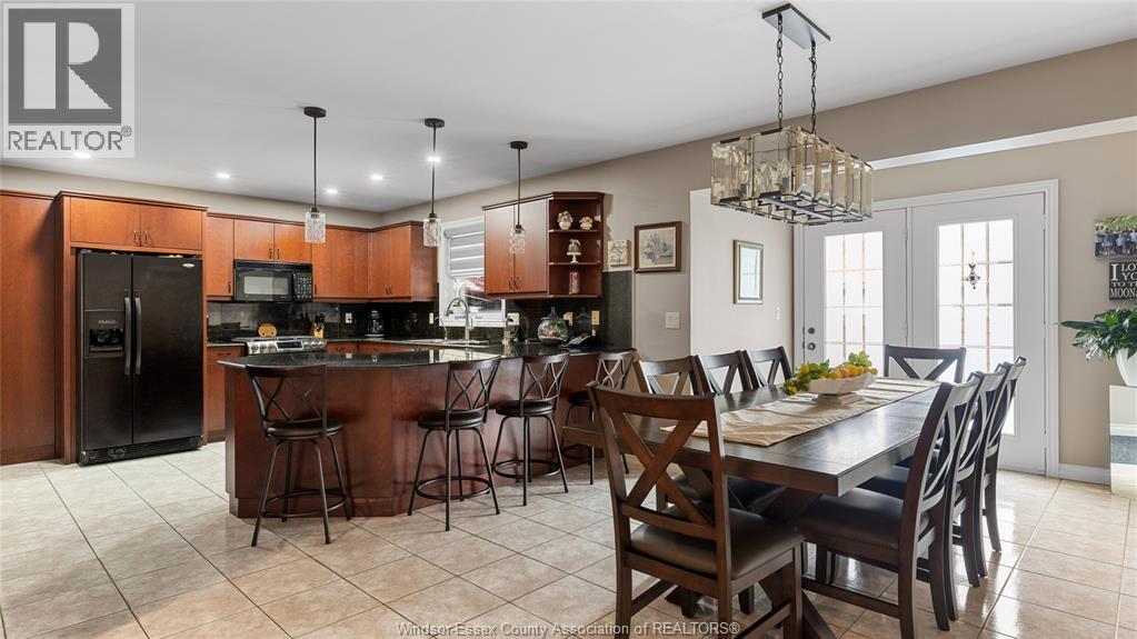 Photo 11 of 2769 Lombardy Crescent, Lasalle ON