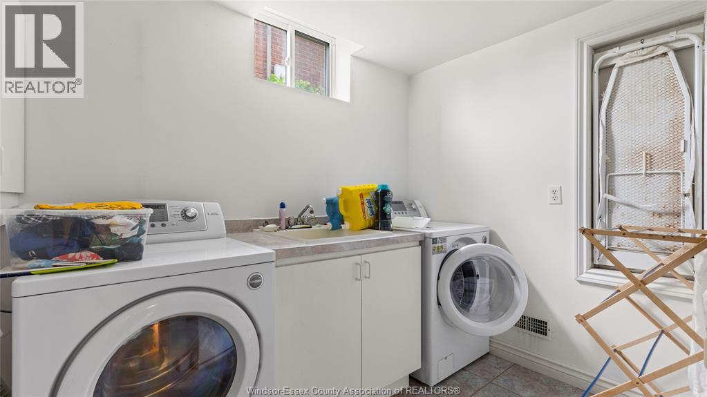 Photo 34 of 2769 Lombardy Crescent, Lasalle ON
