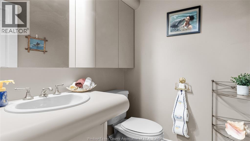Photo 18 of 2769 Lombardy Crescent, Lasalle ON
