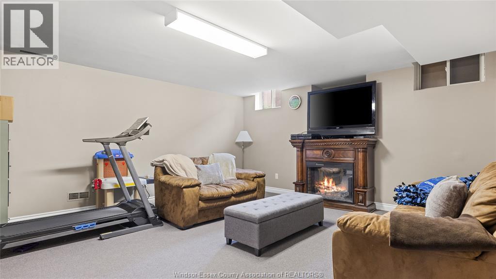 Photo 26 of 2769 Lombardy Crescent, Lasalle ON