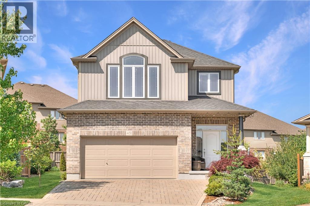 Photo 3 of 451 Twinleaf Street, Waterloo ON